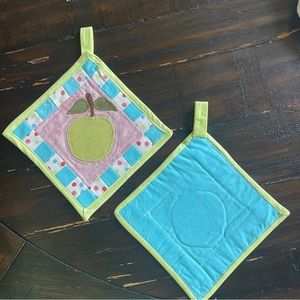 Apple Oven Mitt Pot Holder 2 Pieces, Handmade, Patchwork New